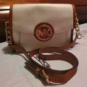 Michael Kors Margo Small Messenger Bag